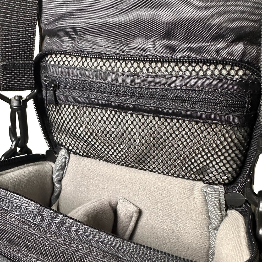 Lowepro Edit 110 Camera Case - image 7